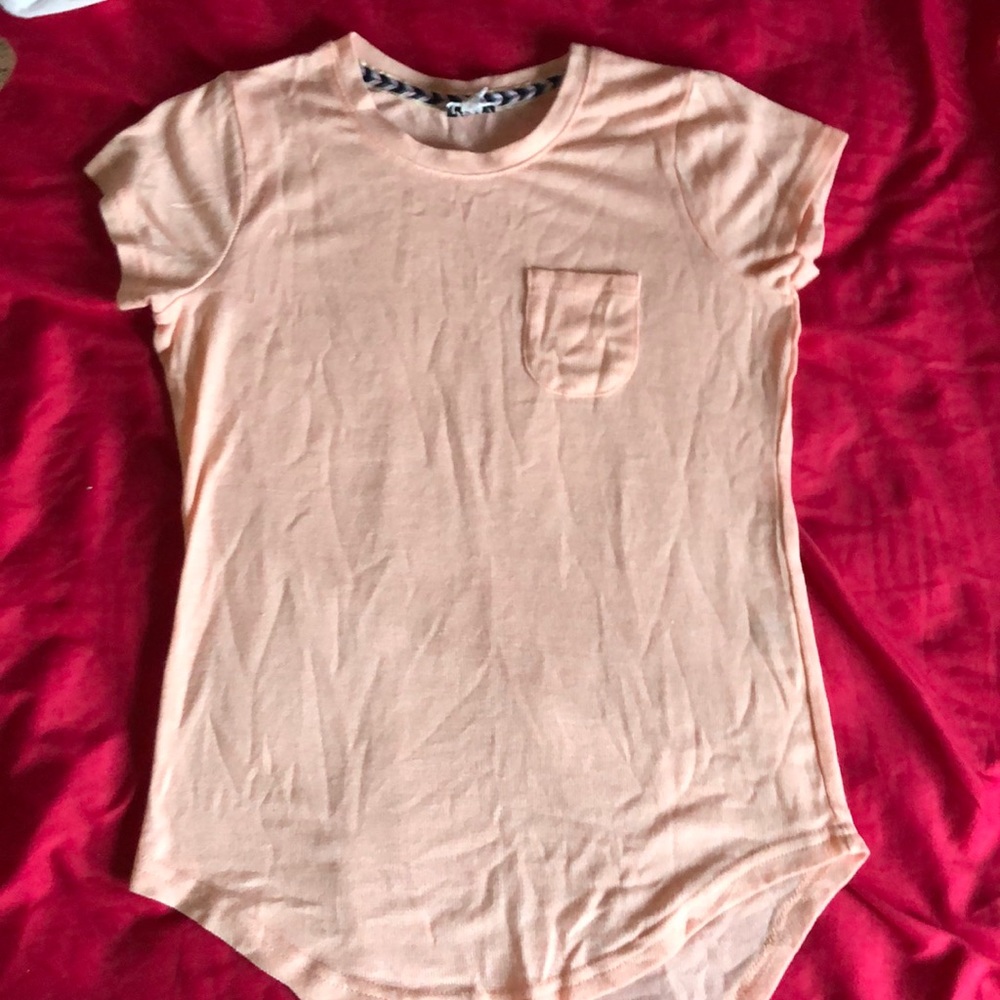 Loose top with left pocket